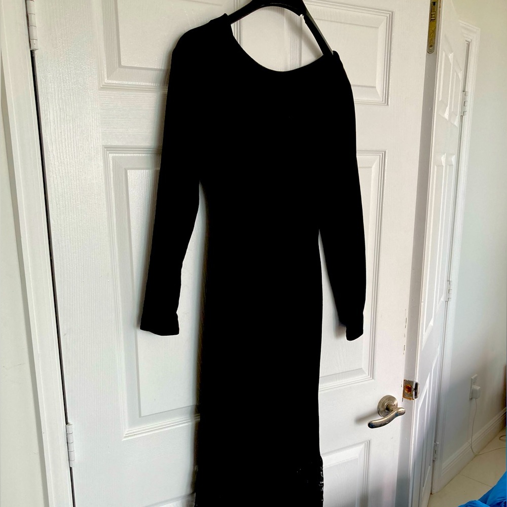 Black Velvet dress with lace bottom and a Lace V back.Vintage. Med 6